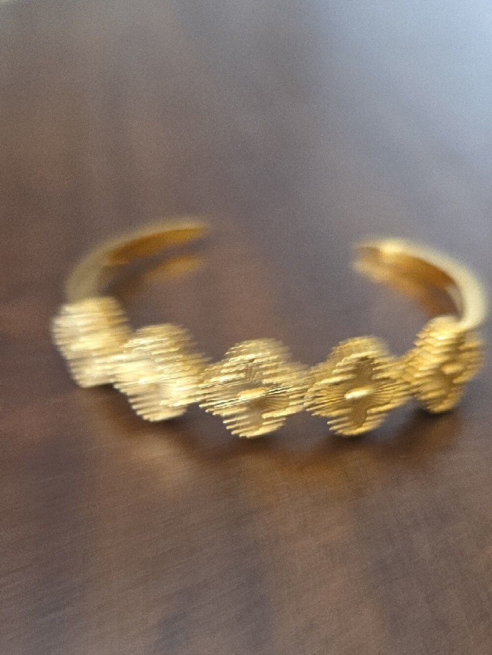 NEW Dubai Gold Plated Clover Floral Bangle Bracelet Designer Style - Picture 7 of 7